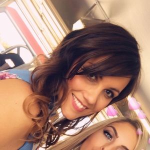 Meet your Posher, Candace